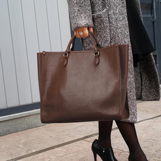 Functional Commuter Handbag in Neutral