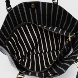 Classic Commuter Handbag in Neutral