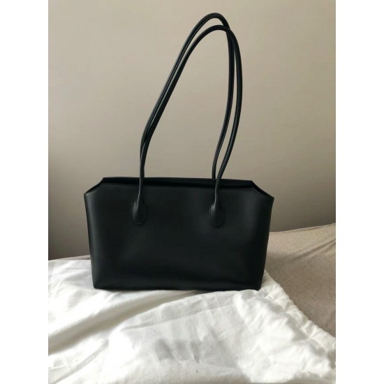 Modern Commuter Handbag in Neutral
