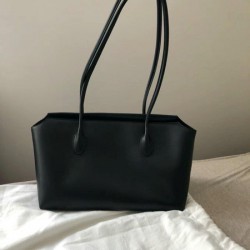 Modern Commuter Handbag in Neutral